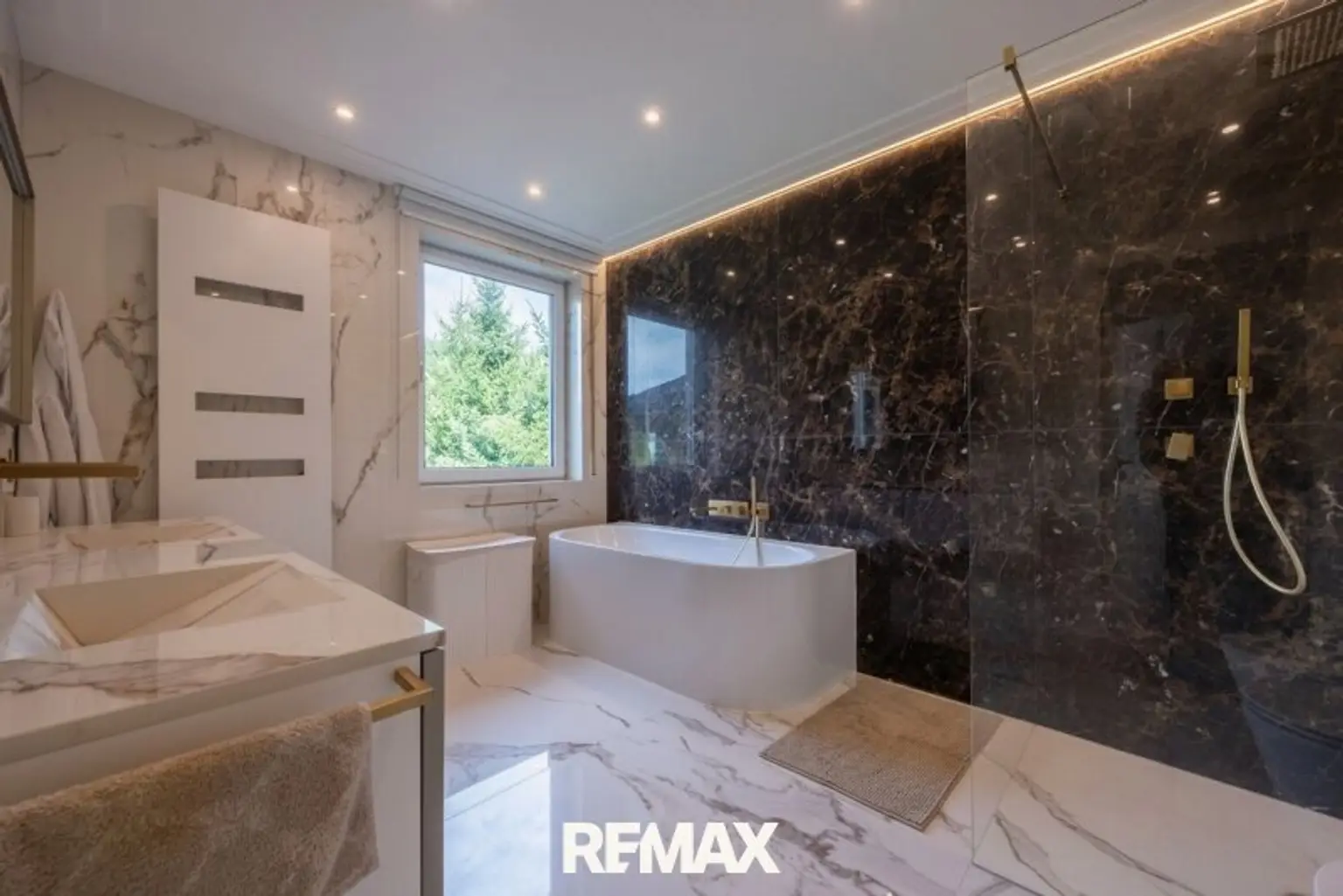 Badezimmer 2