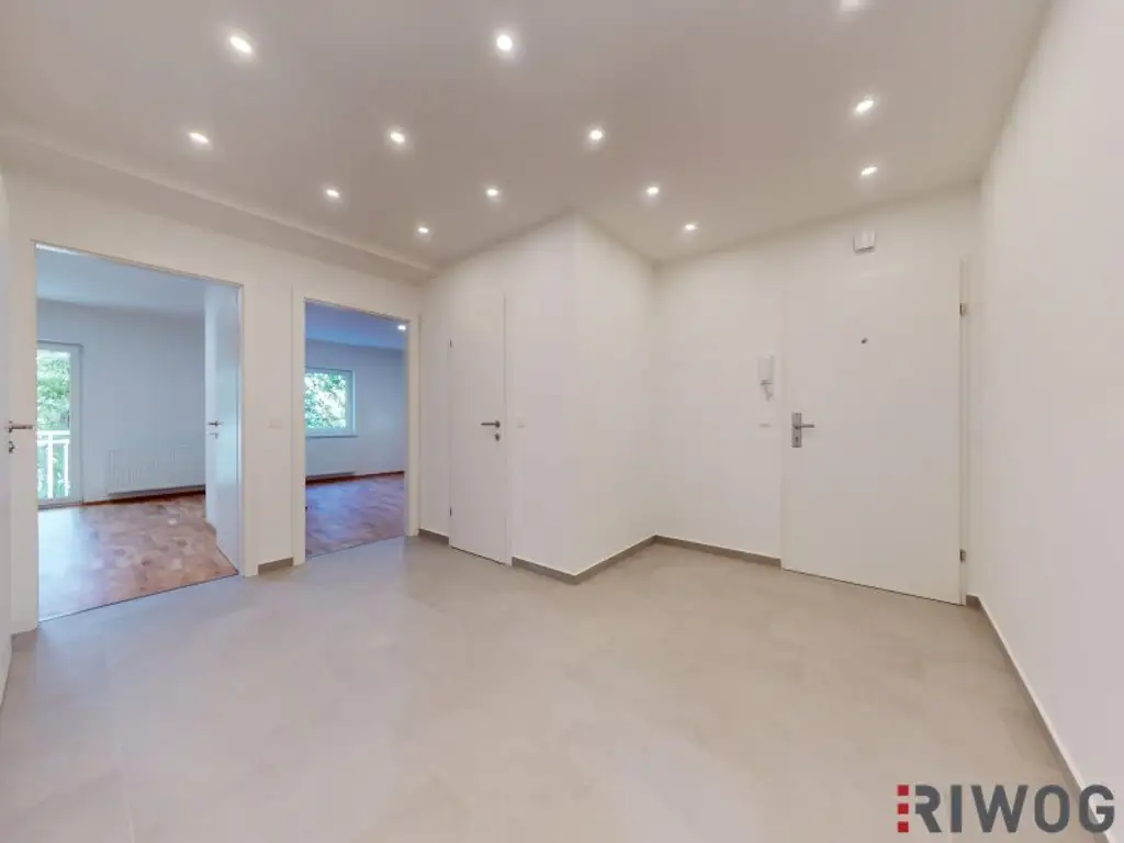 ERSTBEZUG nach Sanierung I 3 Zimmer Wohnung mit Balkon in wundervoller Grünlage I Tischler Einbauküche inkl. Siemensgeräte im Preis inbegriffen