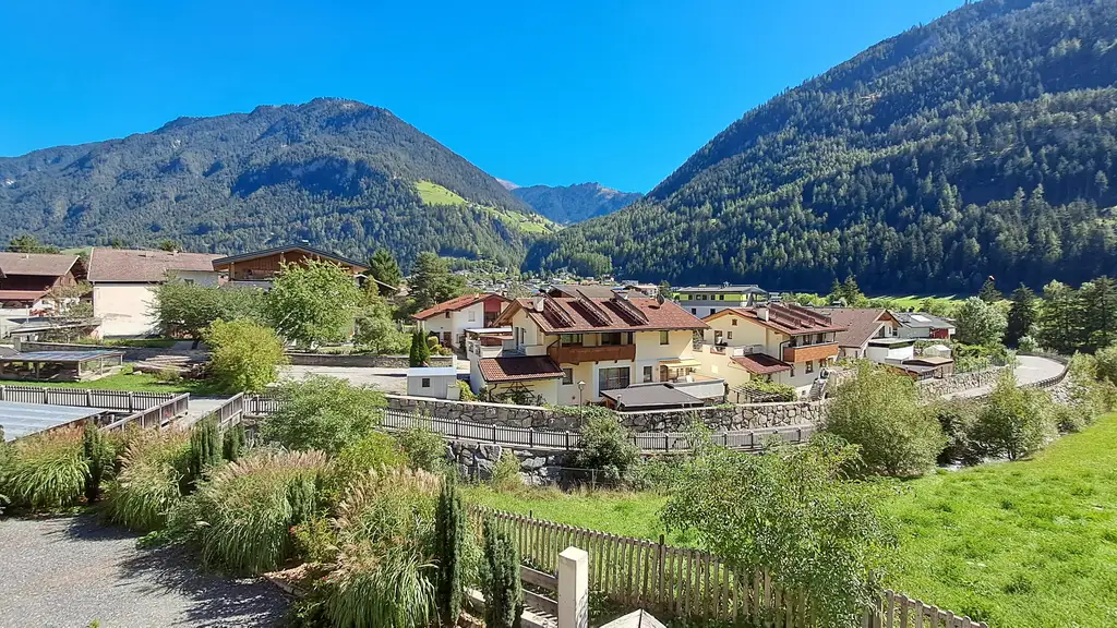 Exklusives Immobilienangebot: Historisches Juwel „Gasthaus“ im Herzen von Pfunds - Tradition trifft modernes Wohnen