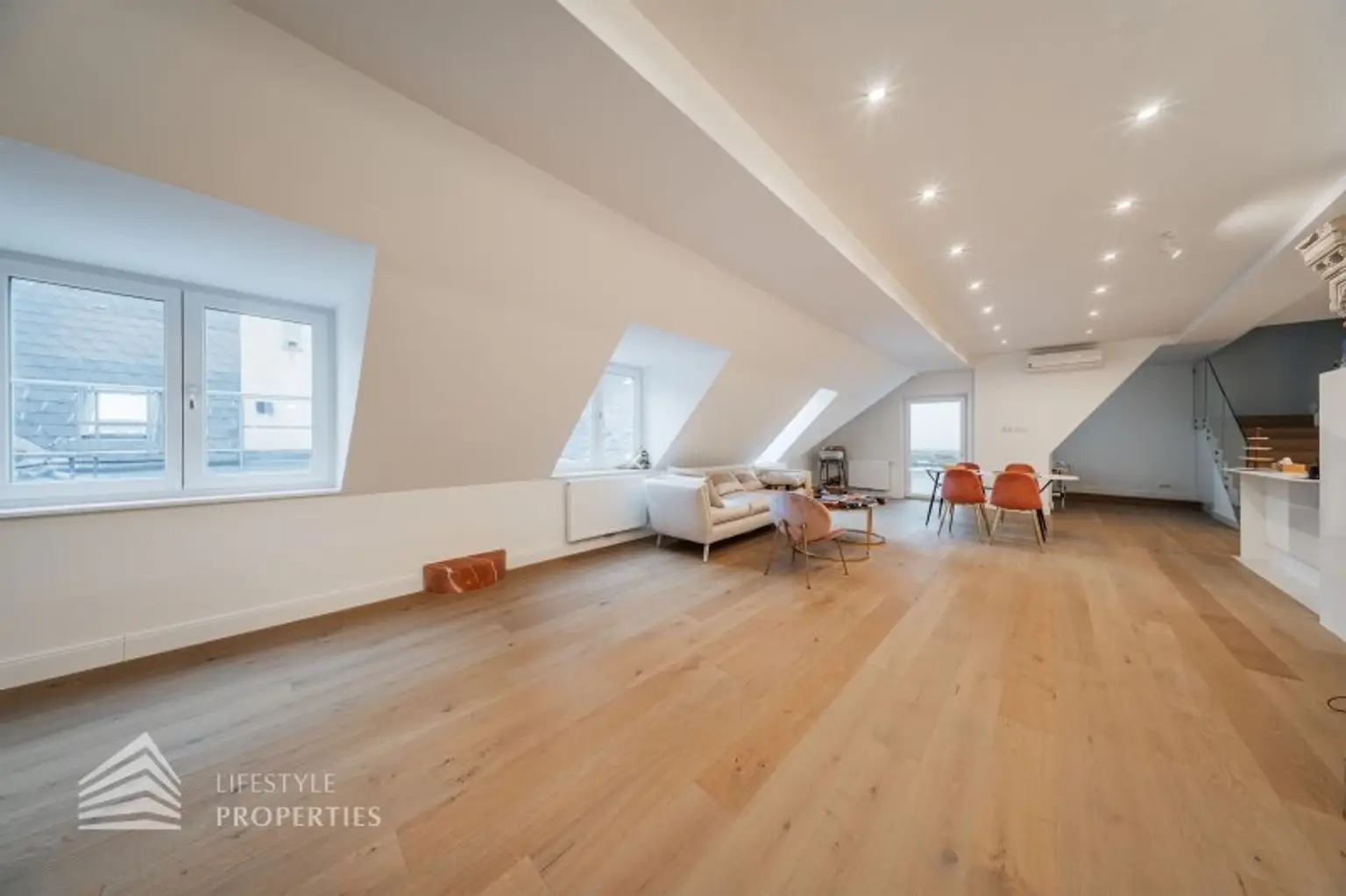 Moderne 4-Zimmer Maisonettewohnung mit Terrasse, Nähe Stephansplatz by Lifestyle Properties