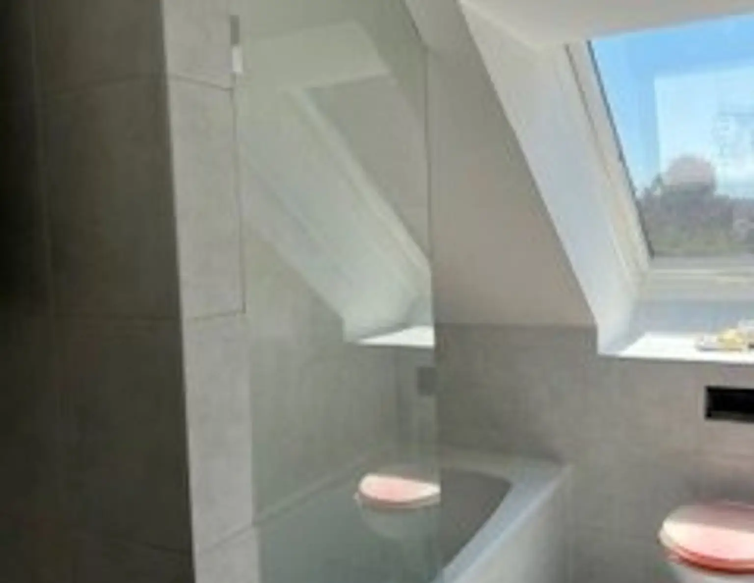ANLEGERWOHNUNG in Graz, Bezirk St. Leonhard: 2 Zimmer davon 1 Zimmer Essen/Kochen/Wohnen, Terrasse,