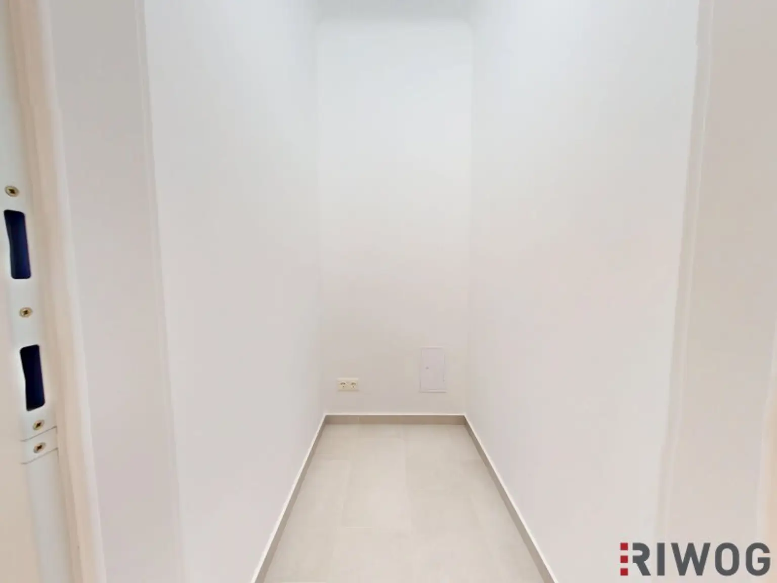 ERSTBEZUG nach Sanierung I Großzügige 3 Zimmer Wohnung in Alte Donau Nähe I Tischler Einbauküche inkl. Siemensgeräte I Gratis Miele Waschtrockner bei Kauf bis 31.12.25