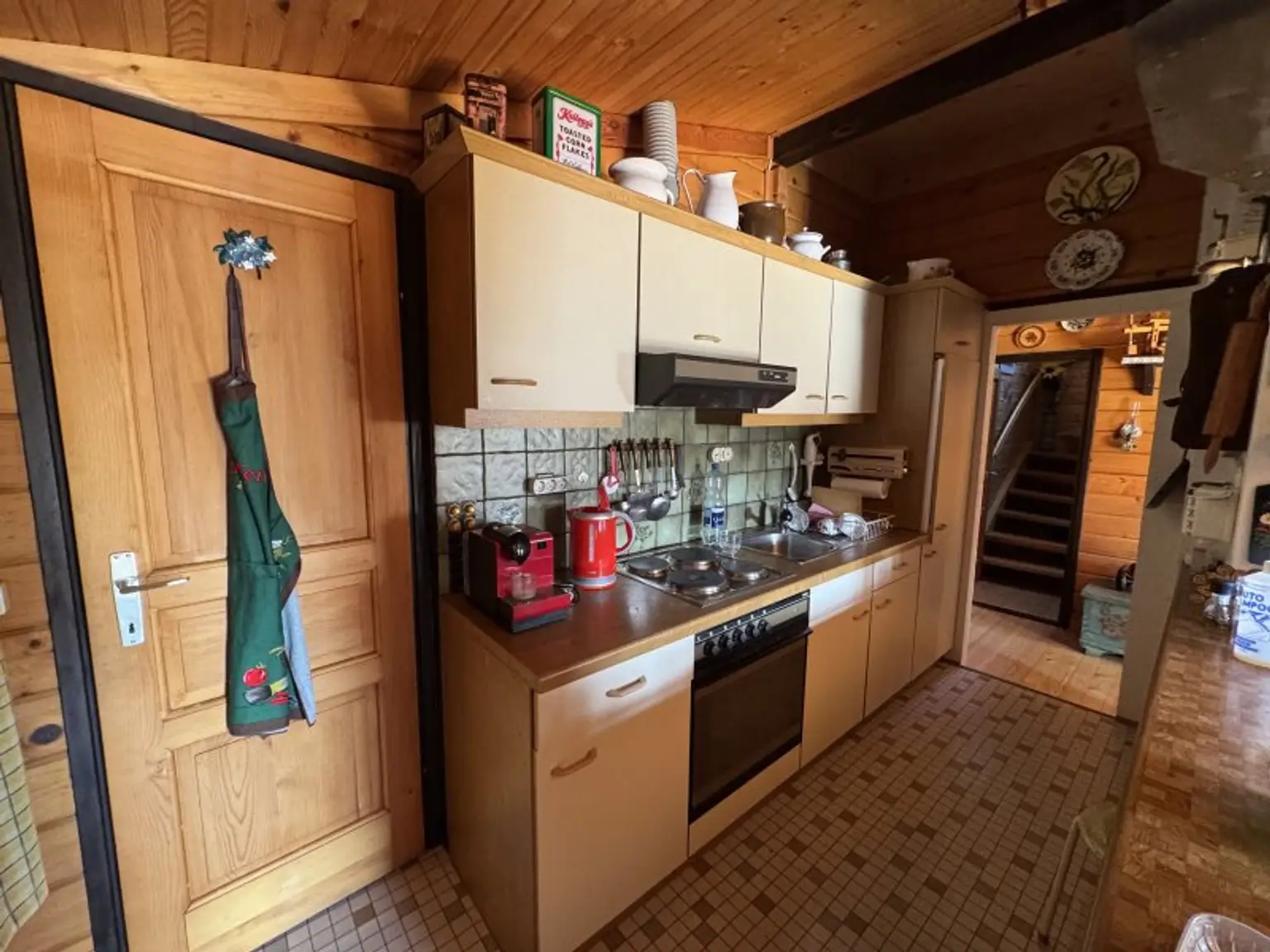 Sonniges Blockhaus mit Pool, Balkon & Gartenidylle in Sollenau