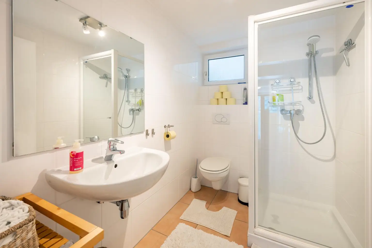 Badezimmer und WC Keller