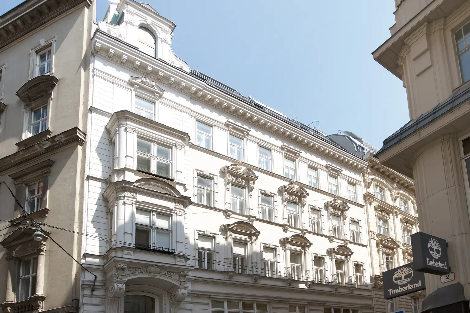 Top-Lage beim Stephansplatz: Ansprechende, charmante Altbauwohnung im stilvollen Haus