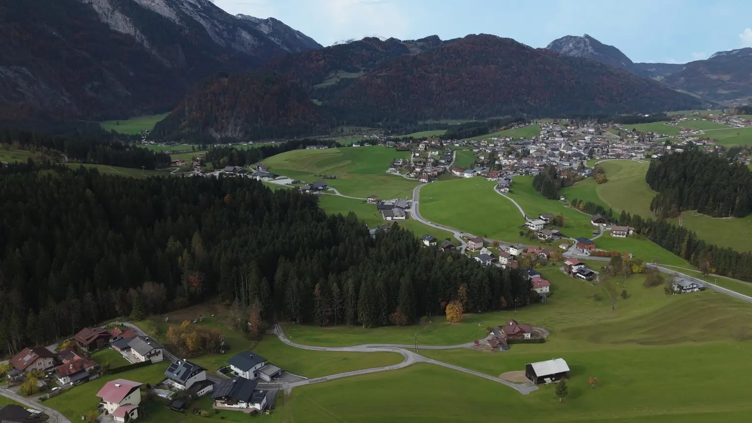 4 Zimmer Maisionette mit Penthouse-Charakter und eigenem Garten in traumhafter Lage