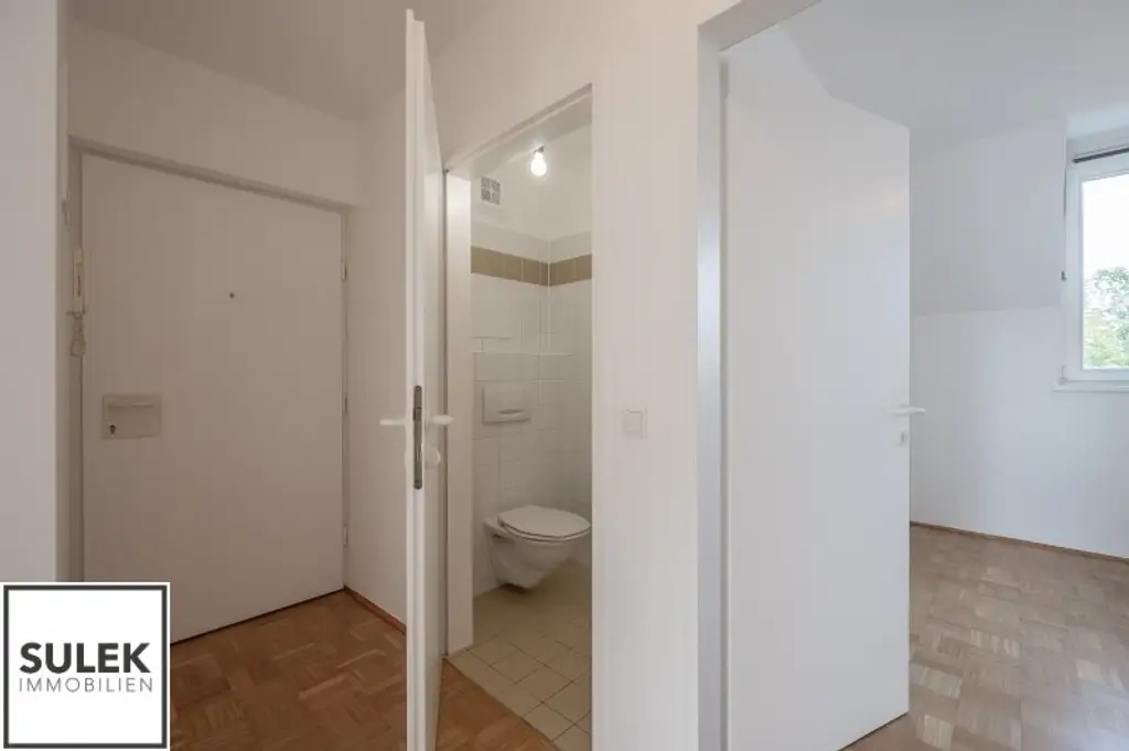 ** ab sofort; einzigartige 3 Zimmer Maisonette Dachgeschoss Wohnung // Nähe Johann-Nepomuk-Vogl-Platz // Währing **