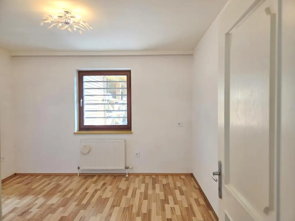 Zwischen Bergen und Natur - Wohnhaus mit 2 Wohneinheiten