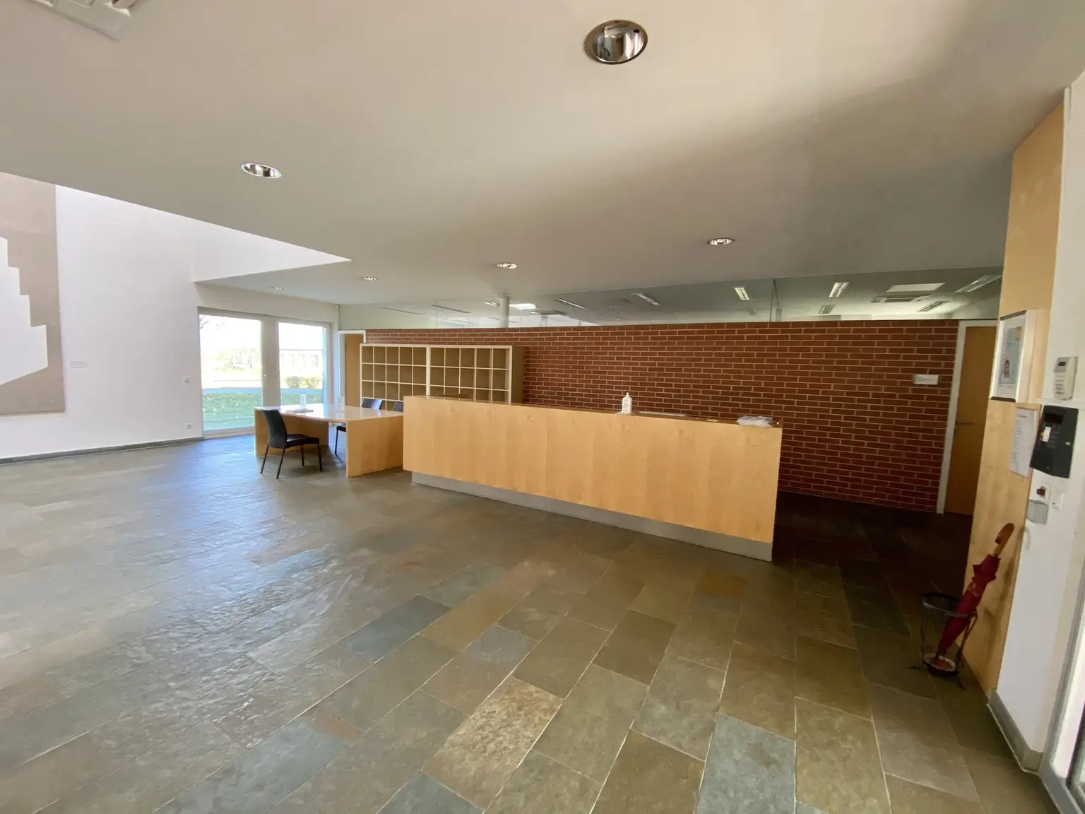Großes Büro für 50 - 60 Mitarbeiter!
