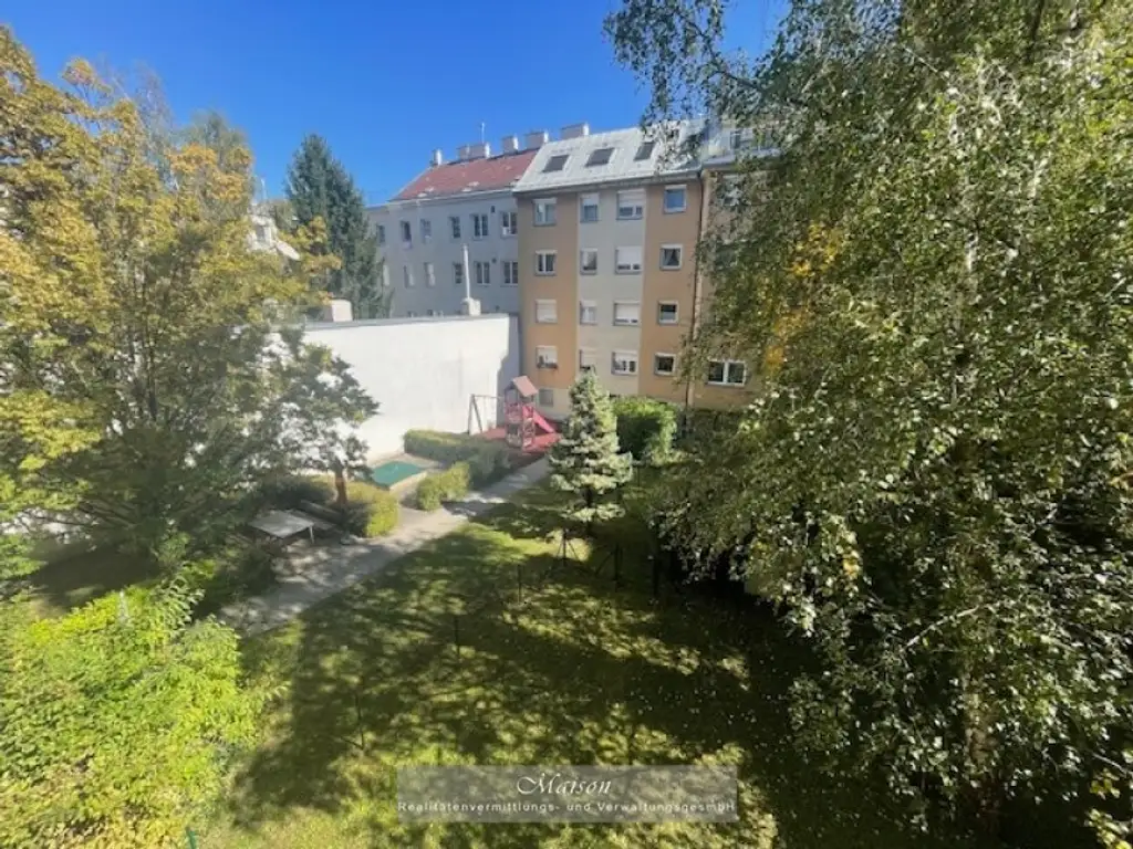 HOFGRÜNRUHELAGE - WUNDERSCHÖNE 2-ZIMMER-WOHNUNG IN TOPZUSTAND!