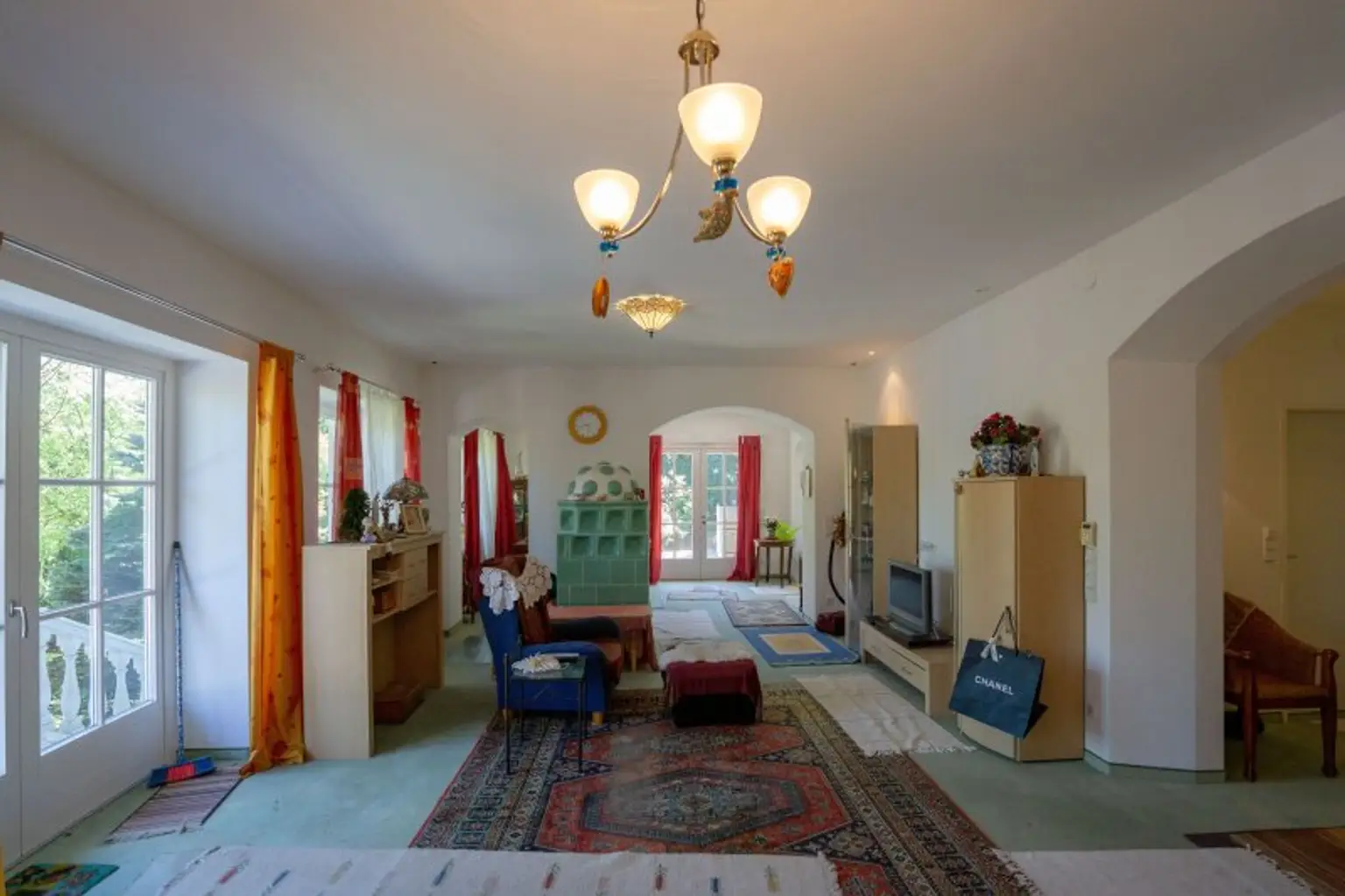 Wohnzimmer mit Kaminofen