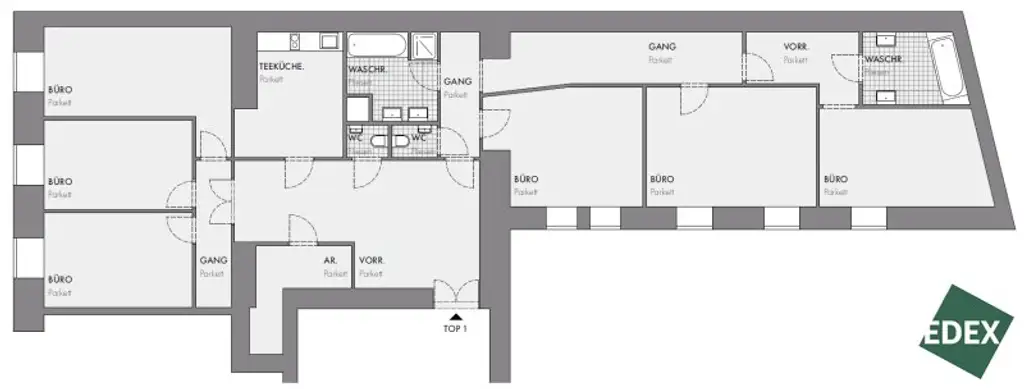 Modernes Altbau-Büro mit Parkblick