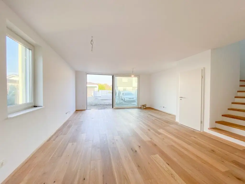 119 m2 Wohnfläche, 4 Zimmer, Doppelhaushälfte mit 93 m2 Garten in Mitterndorf, in ruhiger Wohnhausanlage!