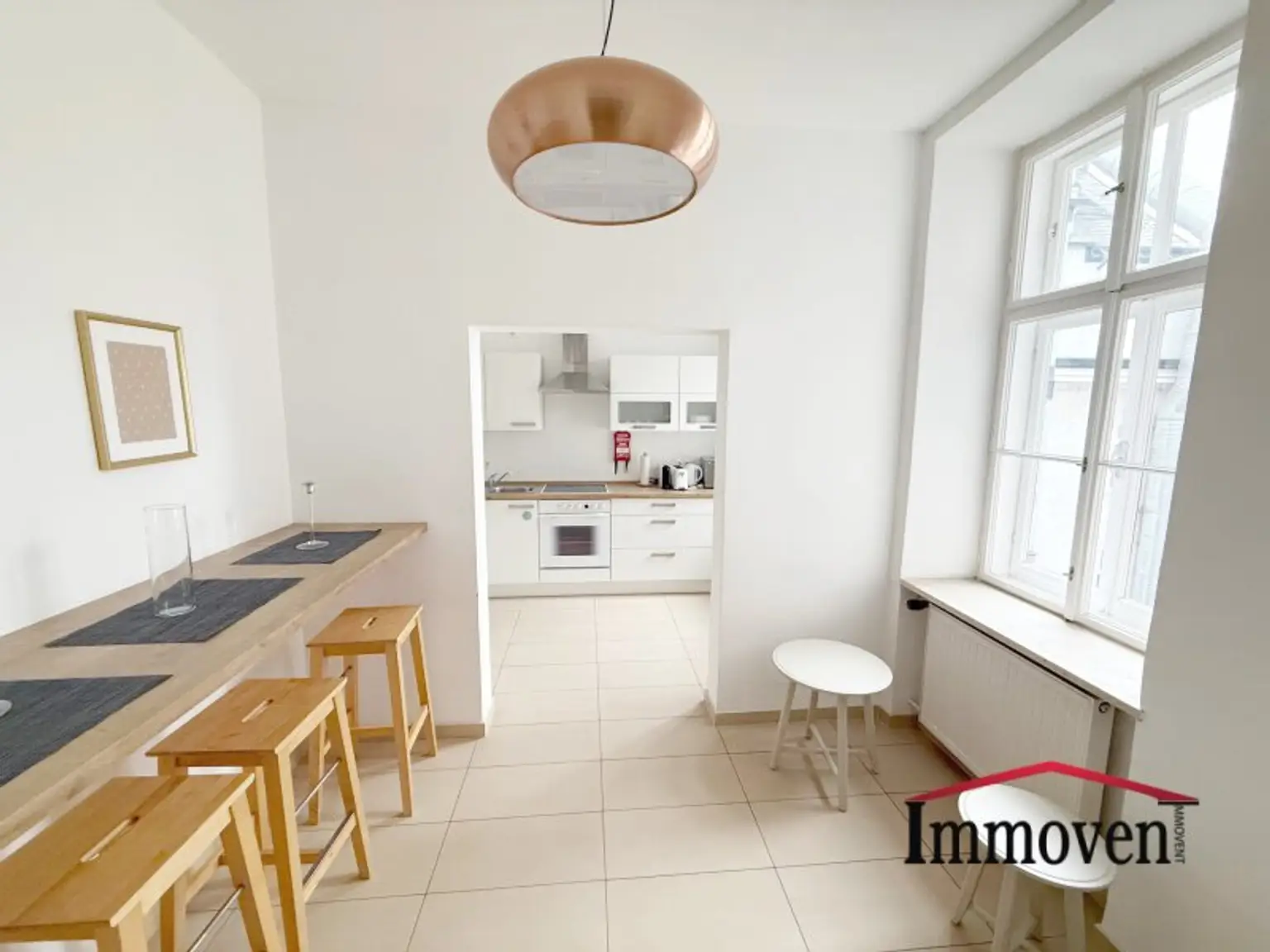 TOPLAGE und ALTBAUFLAIR - Repräsentative 3-Zimmerwohnung bei der Wiener Oper!