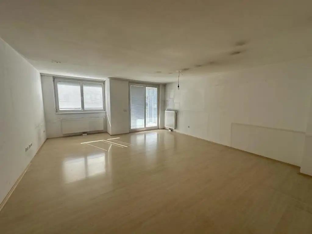 3 Zimmer Eigentum mit Loggia und Erker