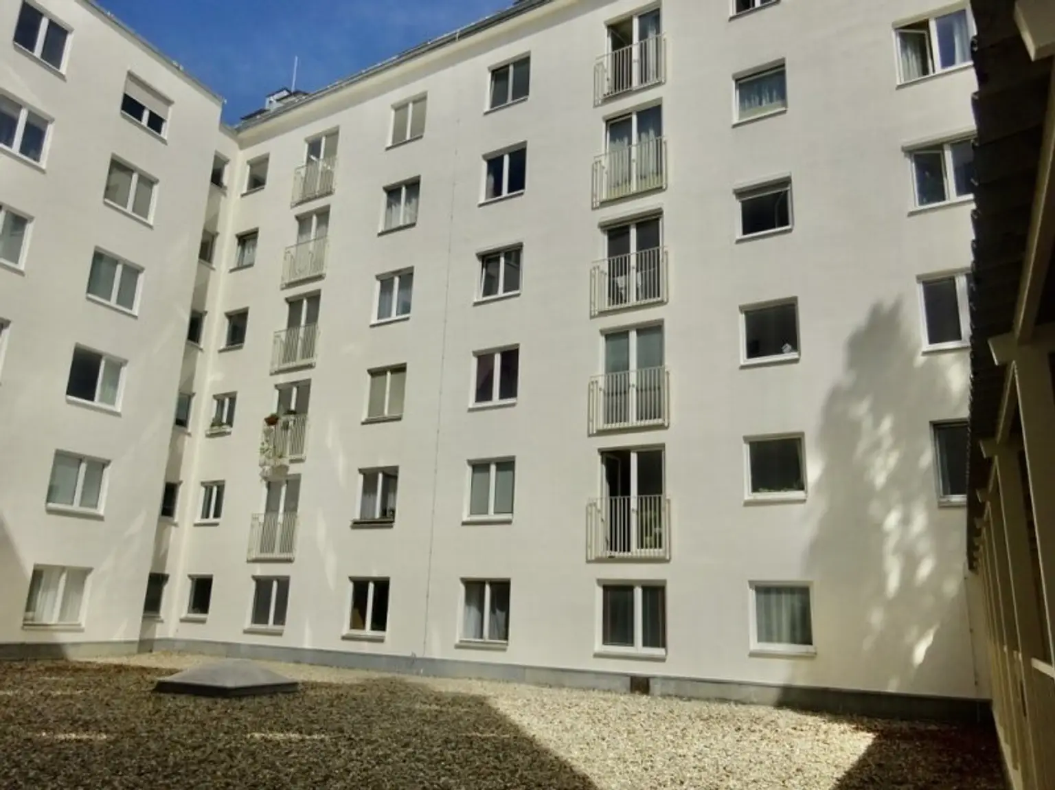 Haus hofseitig