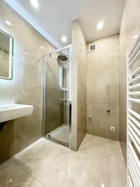 Exklusives Wohnerlebnis in Wien – Großzügige Eigentumswohnung mit Balkon