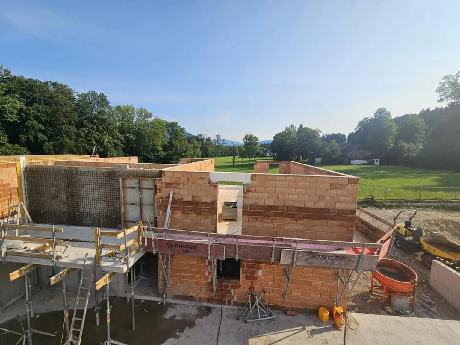 Provisionsfrei! Neubauprojekt Holzhäuseln: leistbare 75m² ETW mit Garten in Waldrandlage mit Traunsteinblick