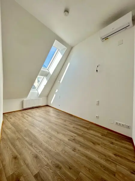 Traumhafte Dachgeschoßwohnung in Klosterneuburg – Erstbezug mit Terrasse!