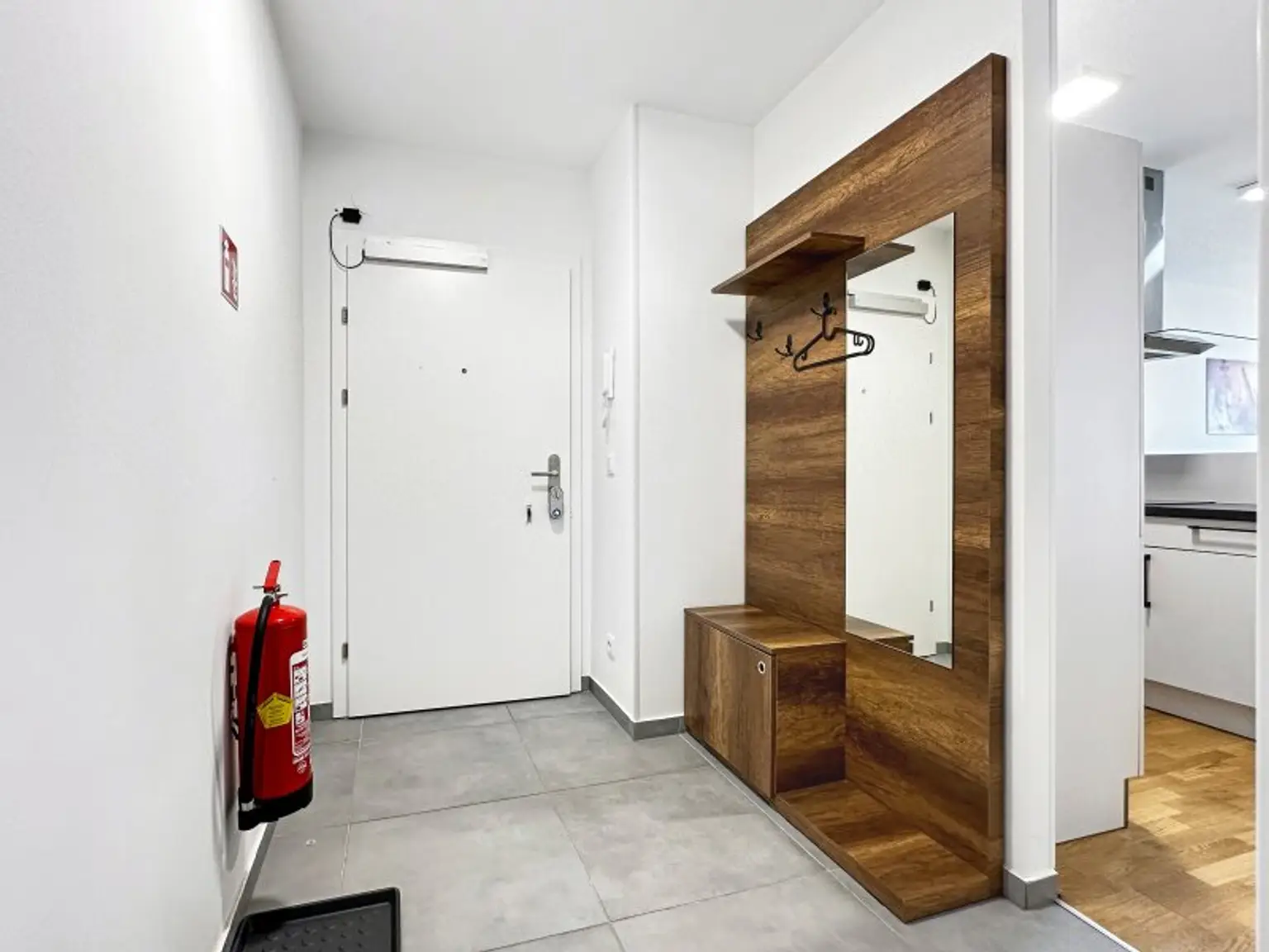 Airbnb | 2-Zimmer Wohnung mit Balkon | Möbliert | 1100 Wien Favoriten