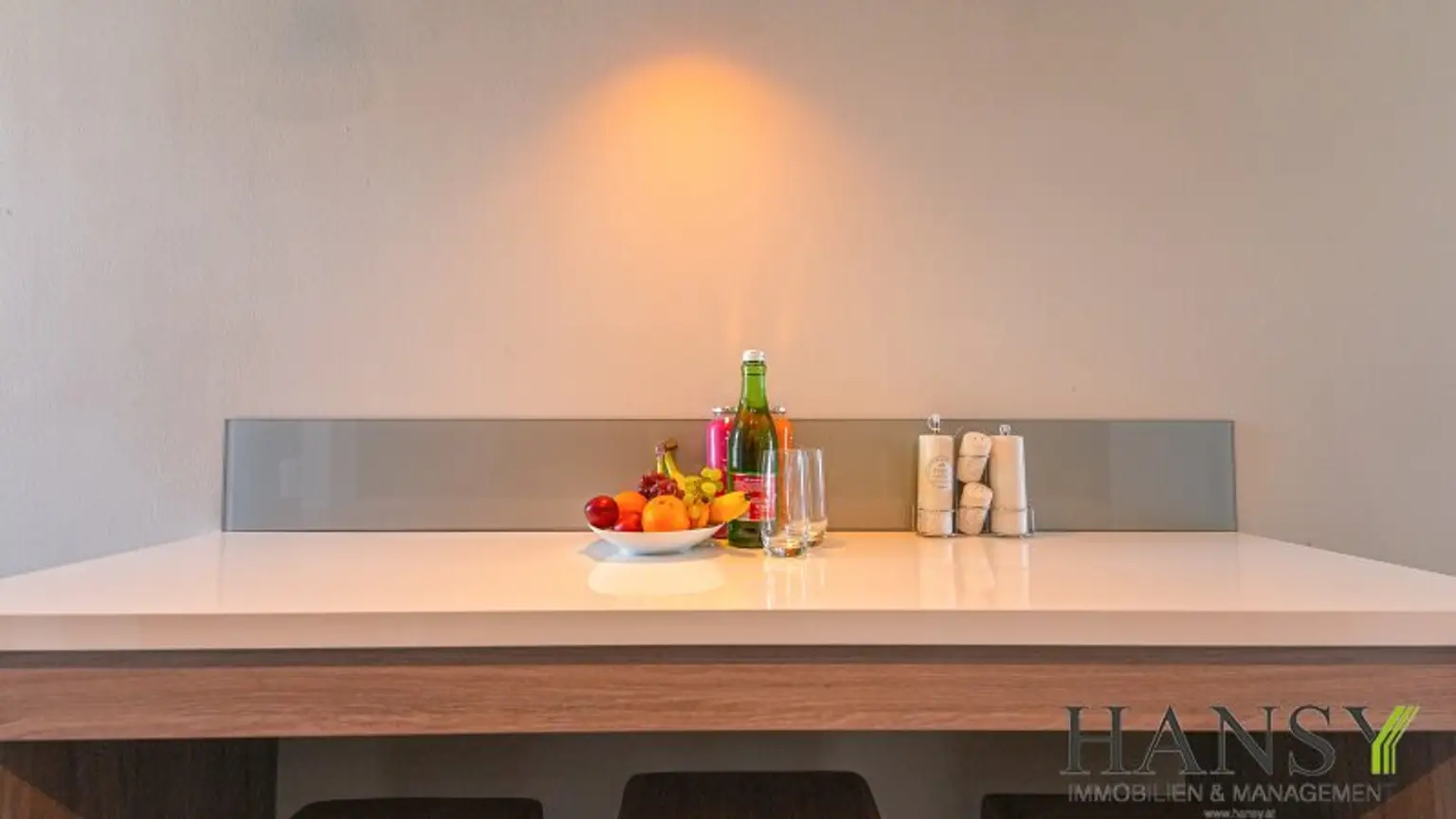 Charmante vollmöblierte 3 Zimmer Wohnung mit Lift!