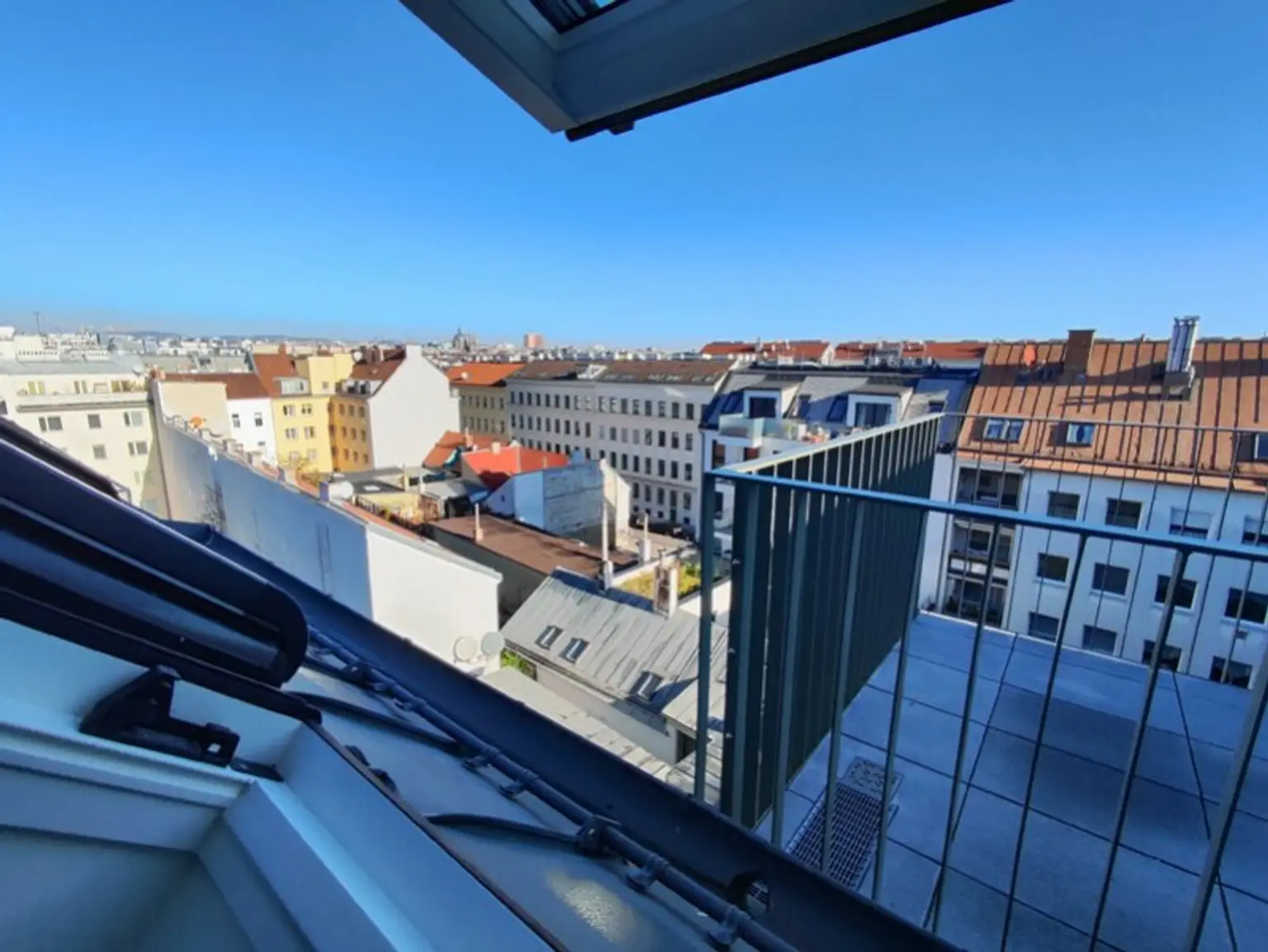 Traumhafter DG-3-Zimmer-Erstbezug mit Terrasse - Top73