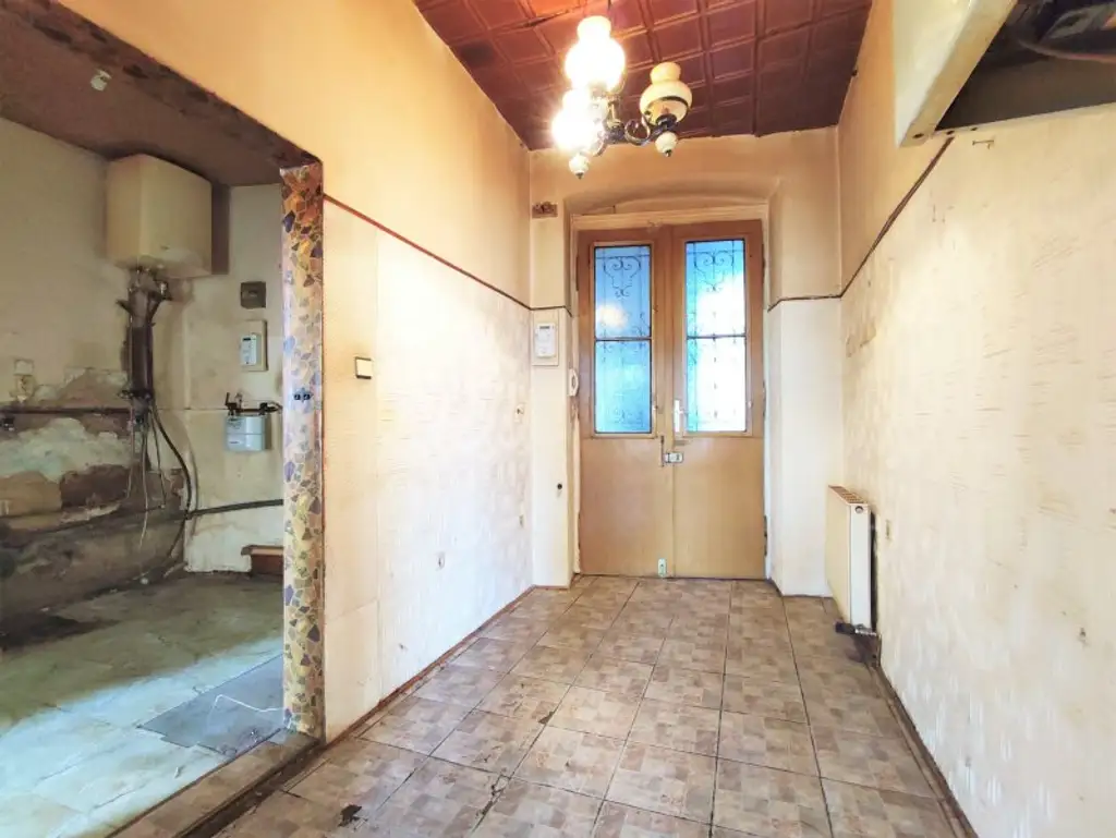 Altbau mit Potential! Sanierungsbedürftige 3 Zimmer-Wohnung Nähe Bahnhof Meidling! Auf Wunsch mit Sanierungskonzept!