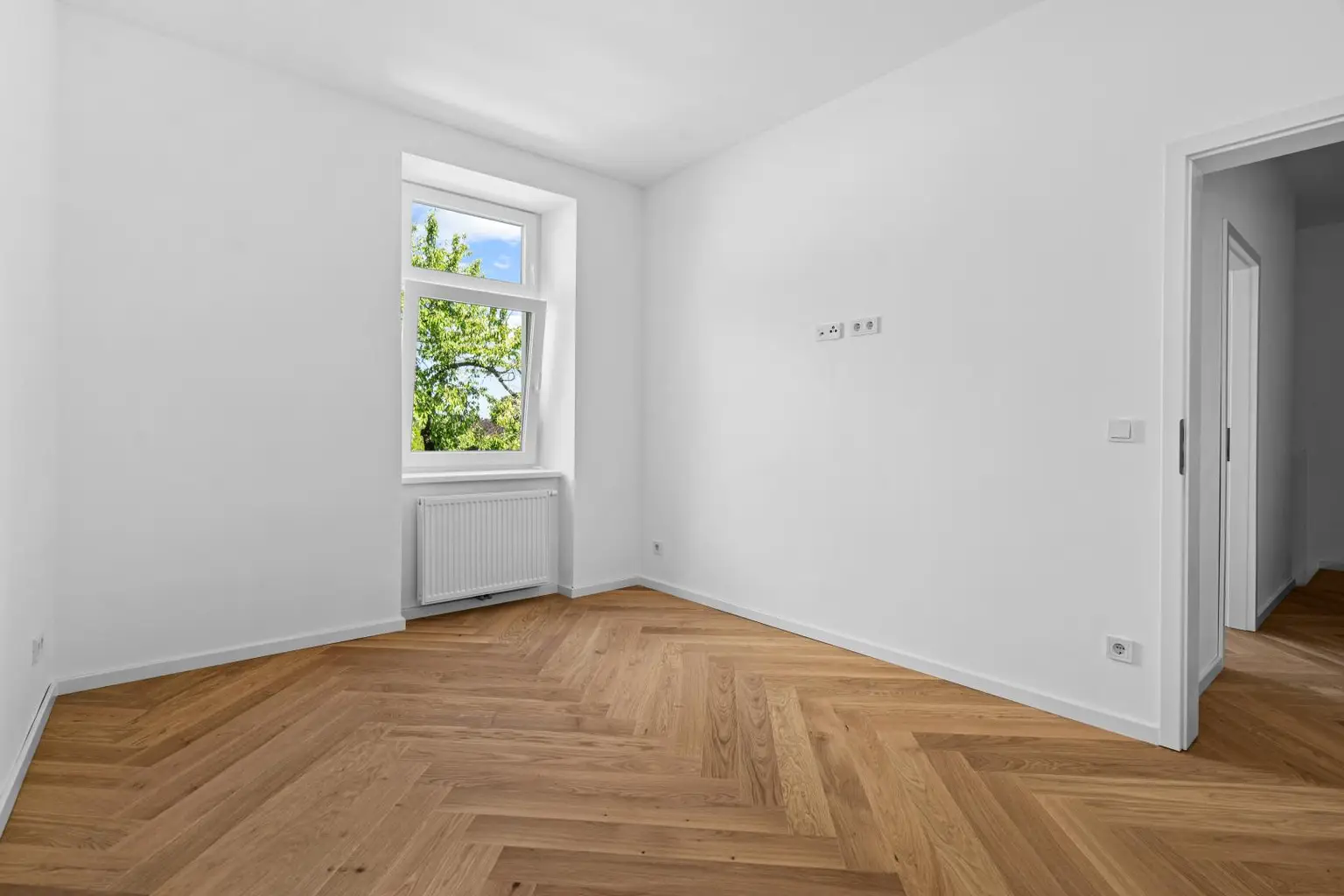 "Zum Verlieben – stilvolle Maisonette mit kleinem Garten & Terrasse!"