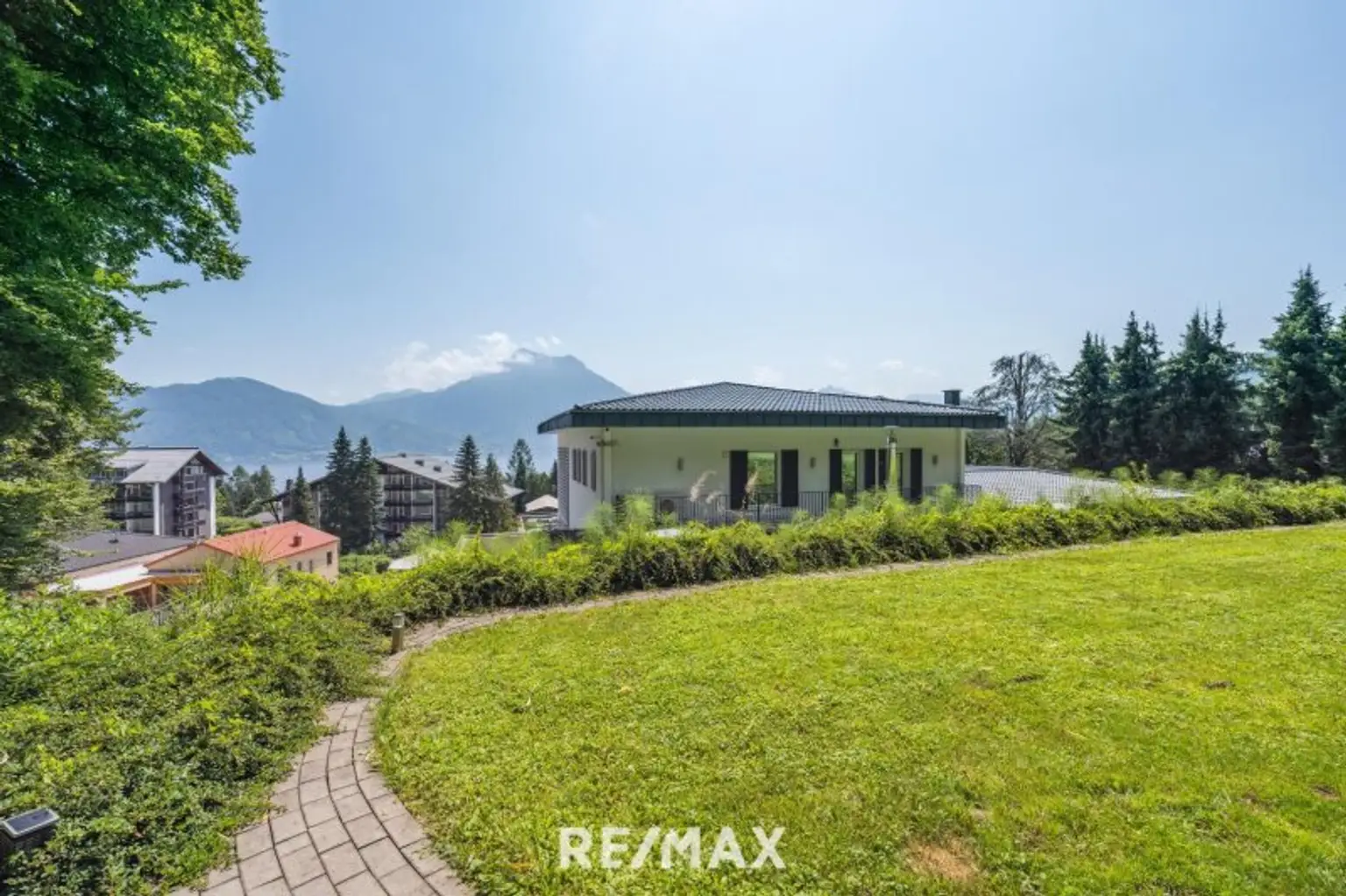 Feuerplatz mit Seeblick