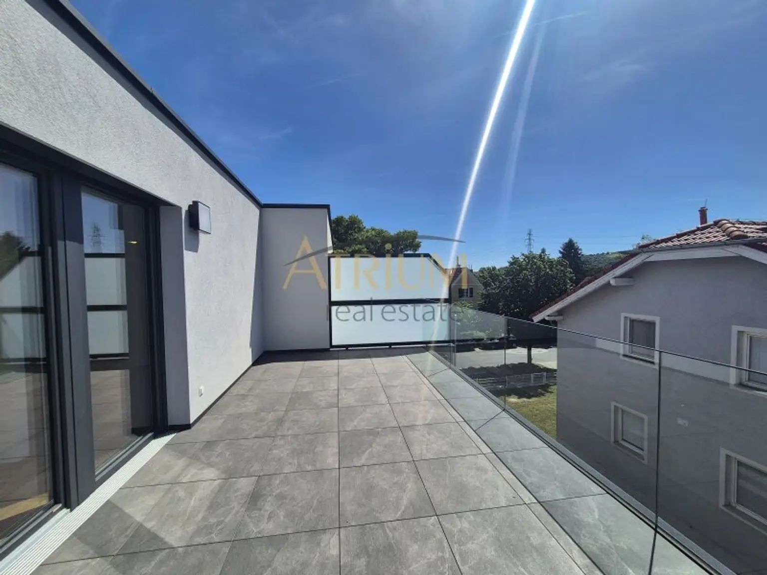 Reihenmittelhaus mit 5 Zimmer, Garten, 2 Terrassen – Erstbezug!