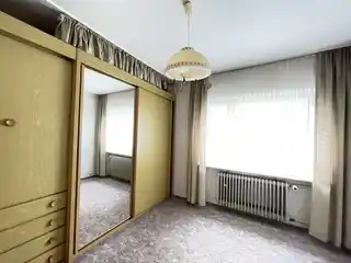 Schlafzimmer (EG)