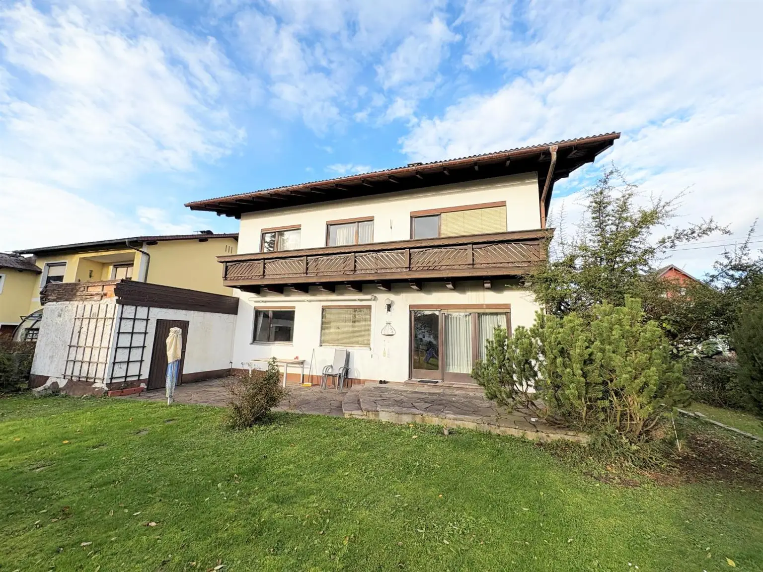 Wohnhaus in ruhiger Siedlungslage