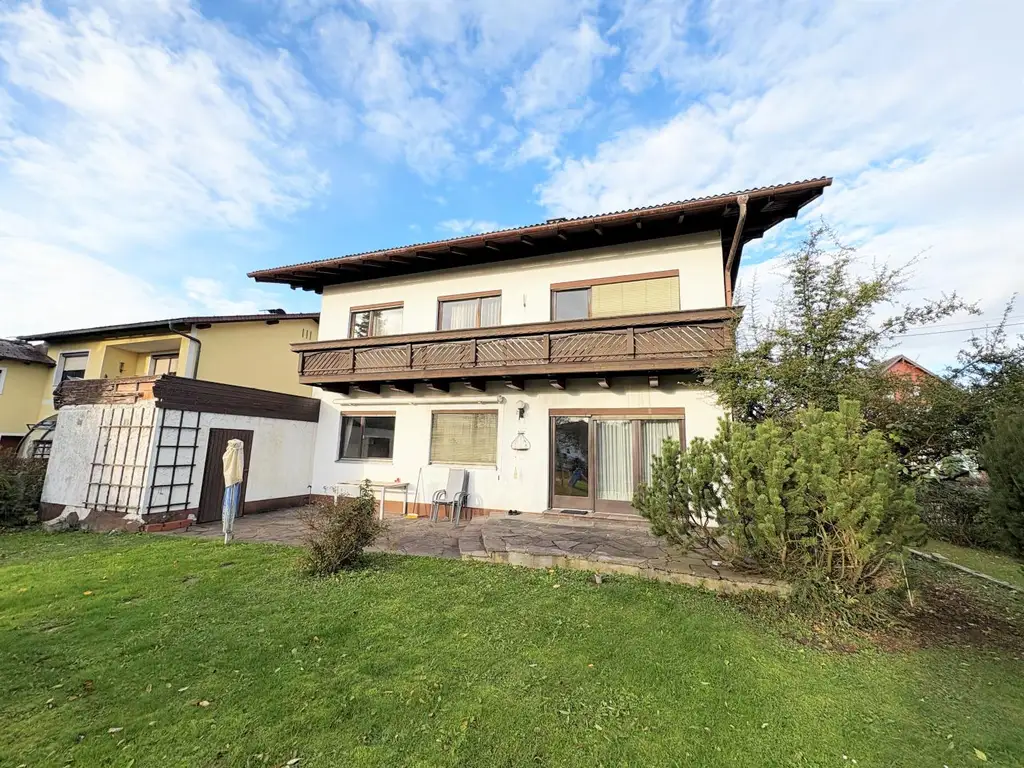 Wohnhaus in ruhiger Siedlungslage