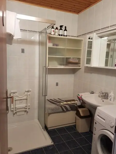 4-ZIMMER WOHNUNG MIT GROSSER LOGGIA
