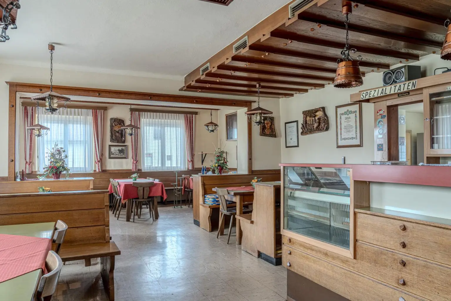 Beliebtes Traditionsgasthaus mit viel Potenzial – Gasthaus „Tonipeter“ in Voitsberg-Lobming steht zum Verkauf