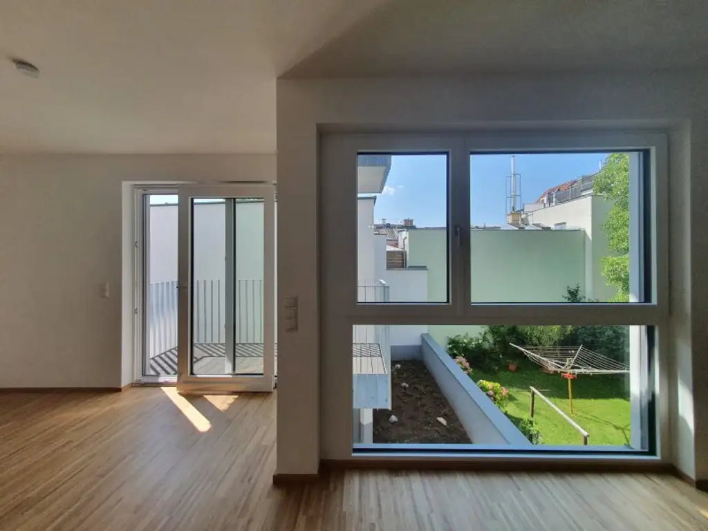 Helle moderne Wohnung bei U2-Stadlau/Bahnhof