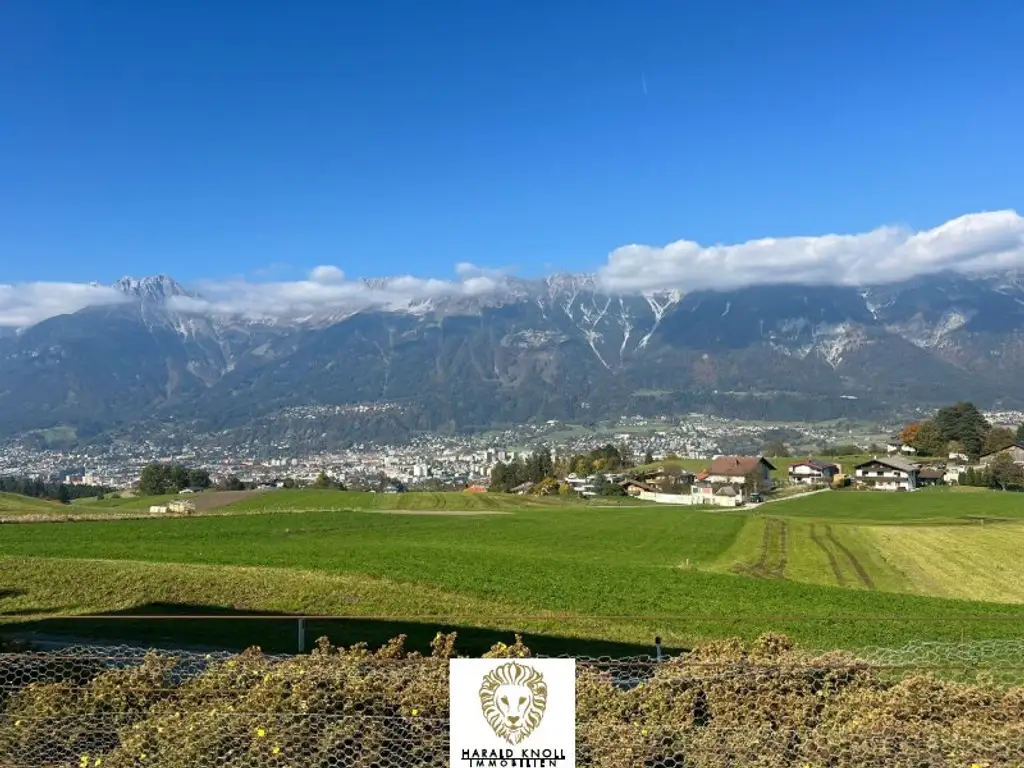 Charmantes Einfamilienhaus mit zwei Gärten und Panoramablick in Aldrans
