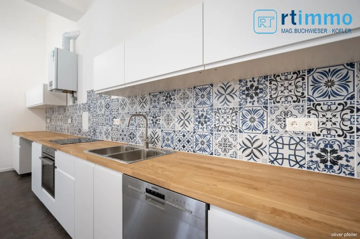 REPRÄSENTATIVE KLASSISCHE BEL ETAGE WOHNUNG IM BOTSCHAFTSVIERTEL