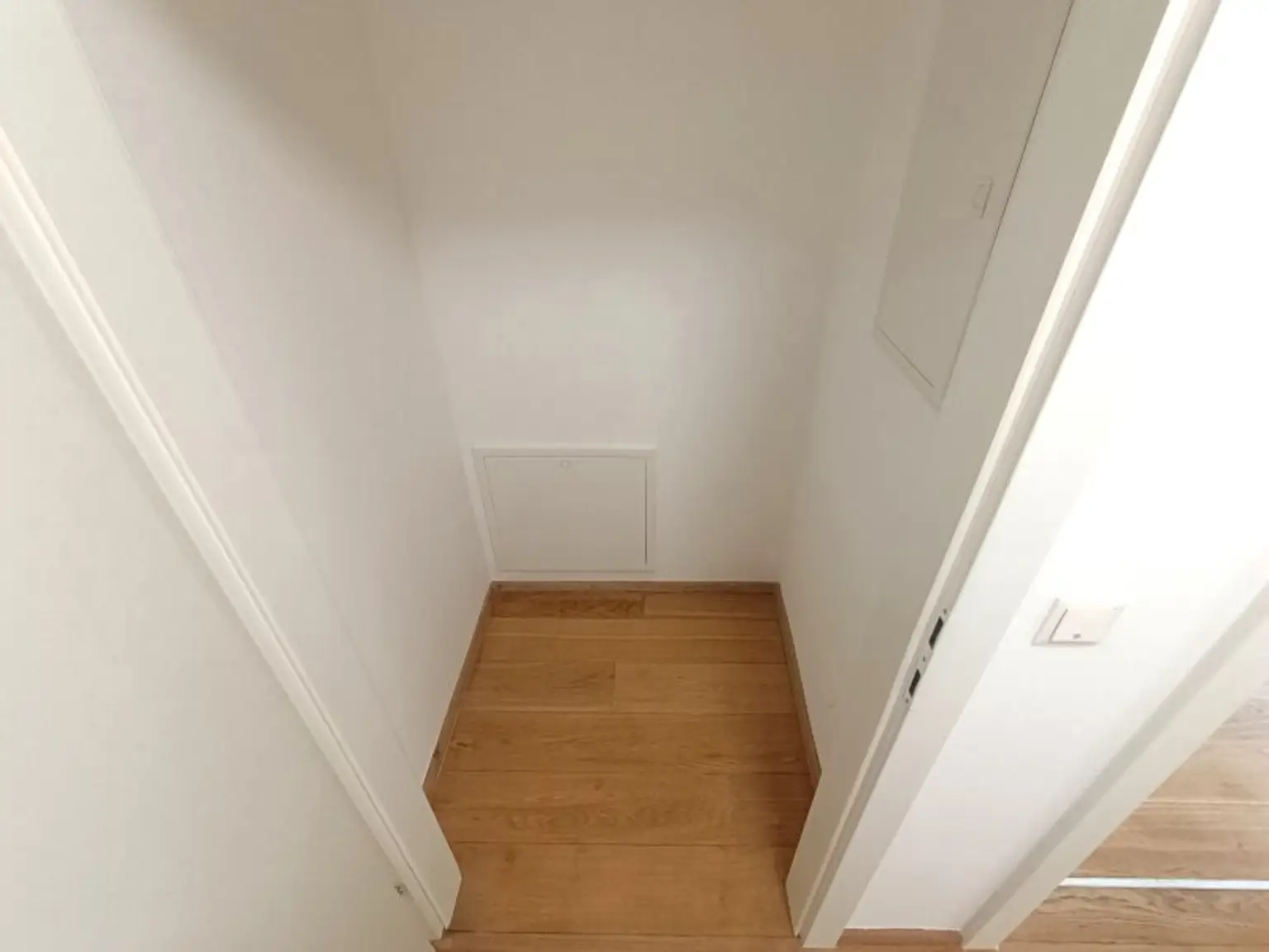 Wohn(t)raum im Grünen! Großzügige Neubau-Wohnung mit Garten inkl. PKW-Stellplatz im 19. Bezirk! Wohnküche! 2 Zimmer! Terrasse! Fußbodenheizung!