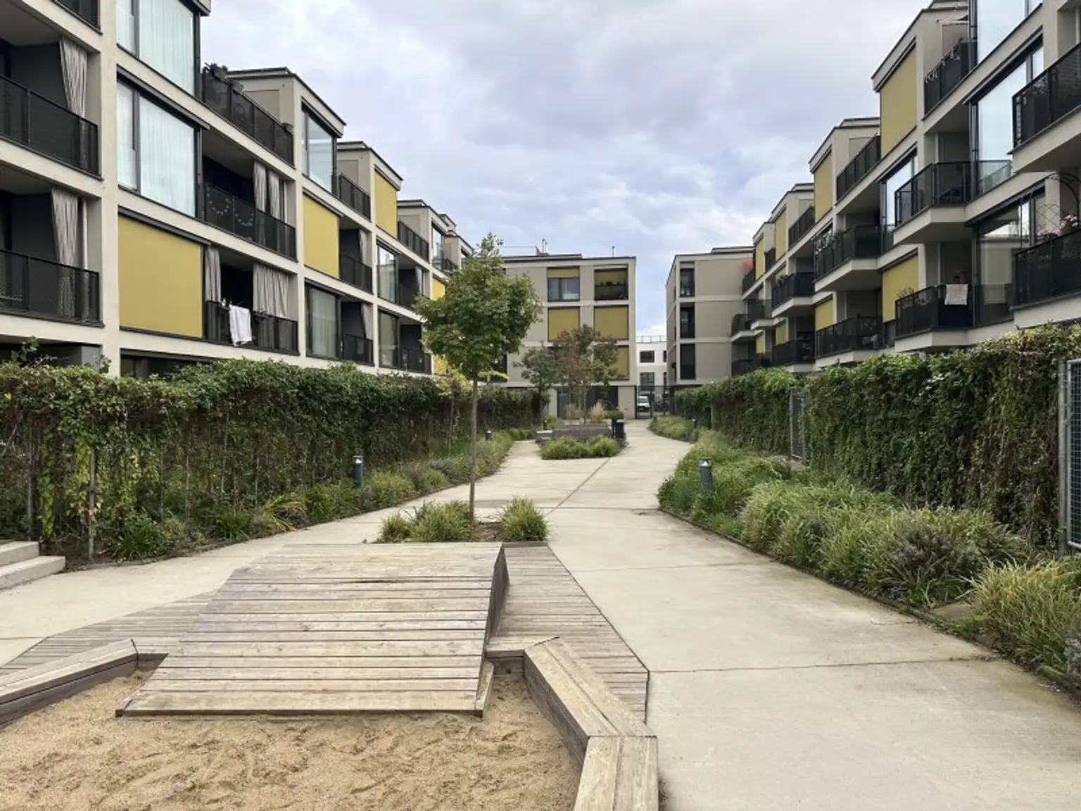 Wohnen im Grünen: Traumhafte Gartenwohnung - befristet vermietet - kurzfristig freimachbar