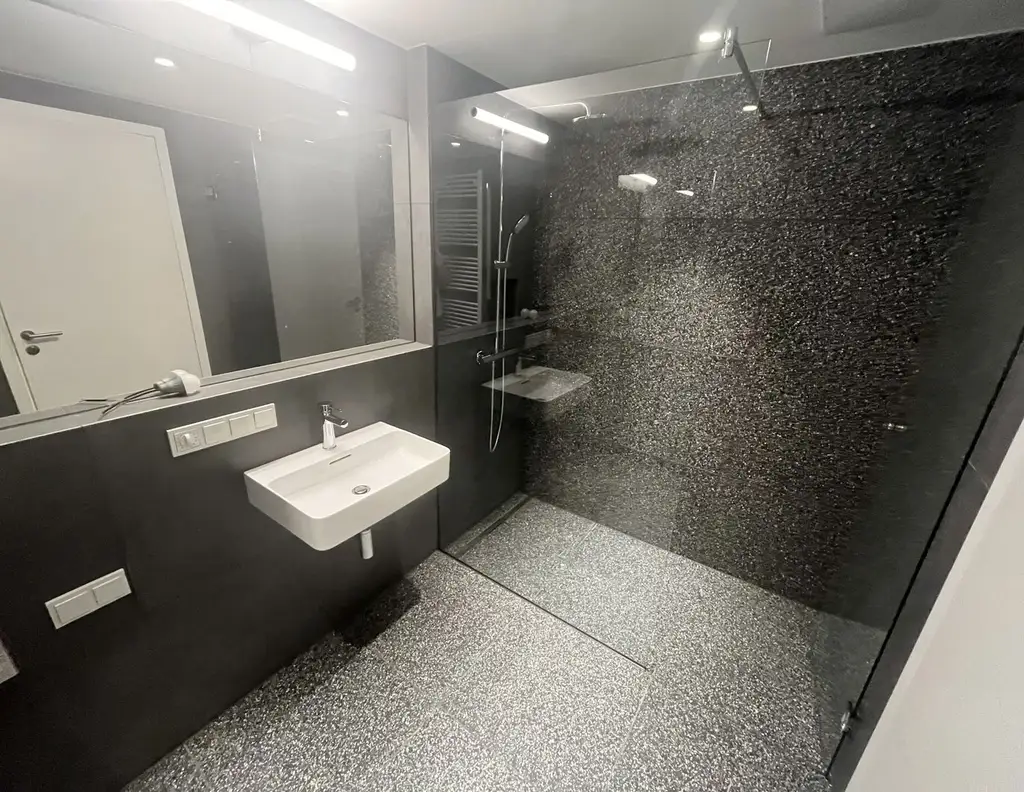 Erstbezug: Moderne 2 Zimmer Wohnung mit Balkon zu mieten in 1120 Wien