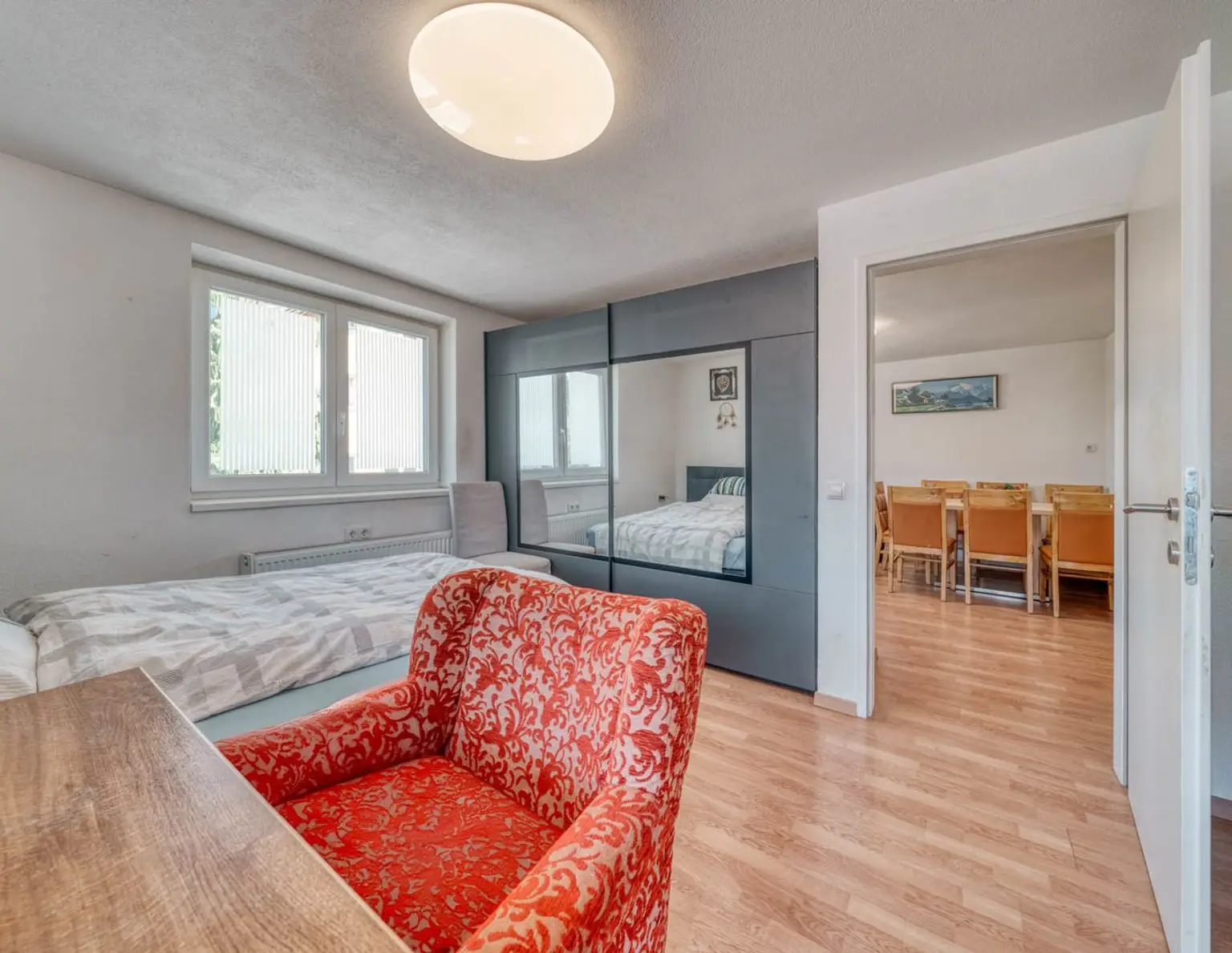 Wohnoase in Mutters: Großzügiges Mehrfamilienhaus mit 3 charmanten Wohnungen - Ideal für Großfamilien!
