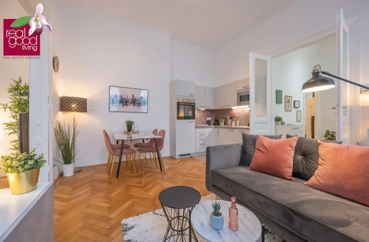 Altbau-Cityapartment komplett hofseitig & ruhig – sofort bezugsfertig | 3 Zimmer