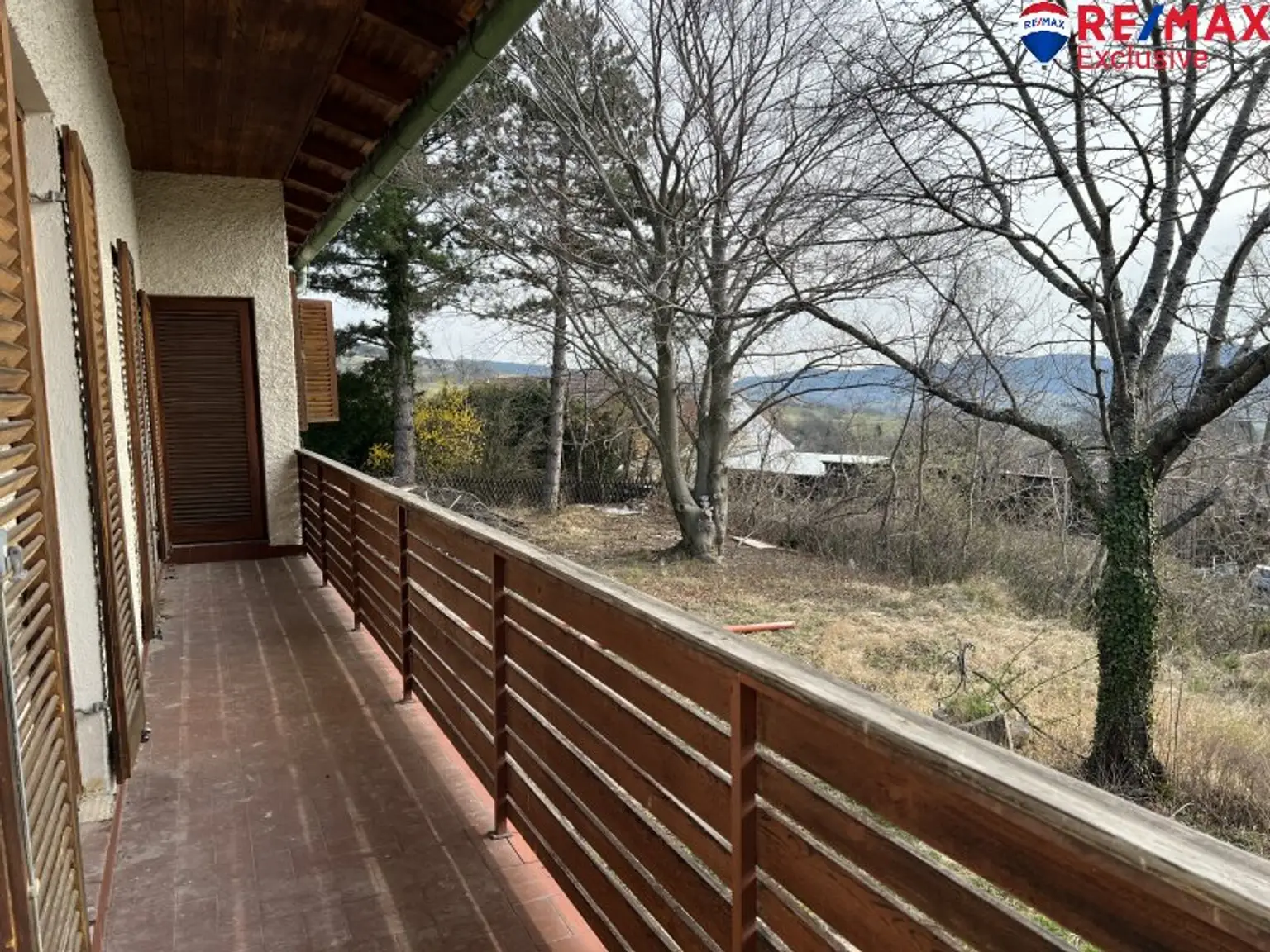 Der Hohen Wand und dem Schneeberg so nah! Sanierungsbedürftiges Einfamilienhaus mit Garten und Garage!