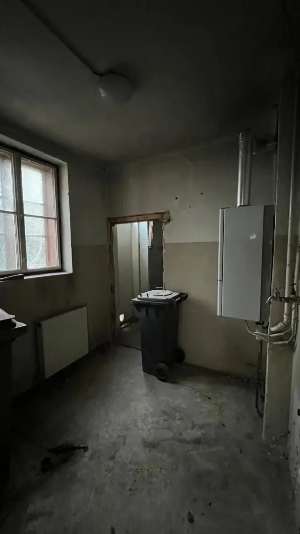 -20000434_1004159943_16344469