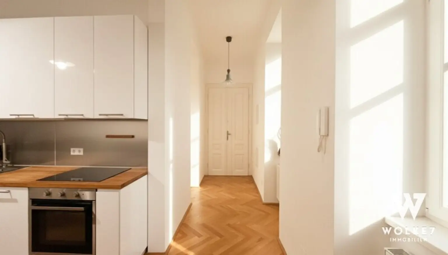 Sanierte 3-Zimmer-Altbauwohnung mit ca. 13,5 m² Balkon I bezugsfertig