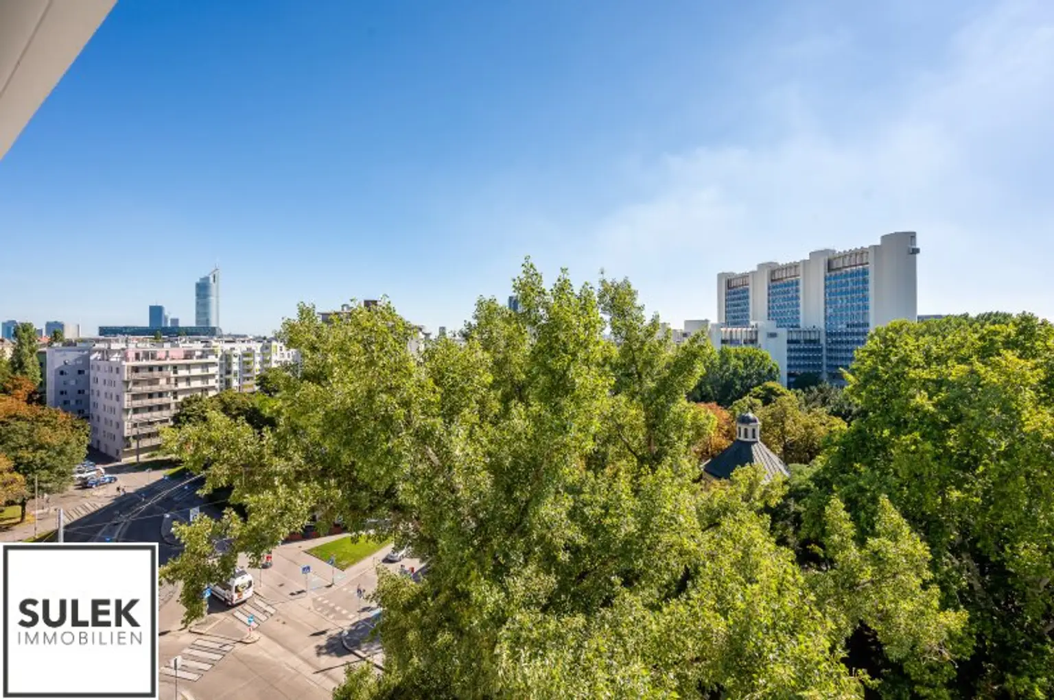 befristet vermietete 3 Zimmer -Wohnung mit Loggia im 8.Stock inkl. Fernblick