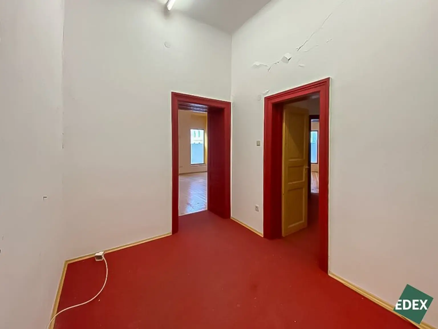 Freundliches Geschäftslokal in U-Bahn Nähe