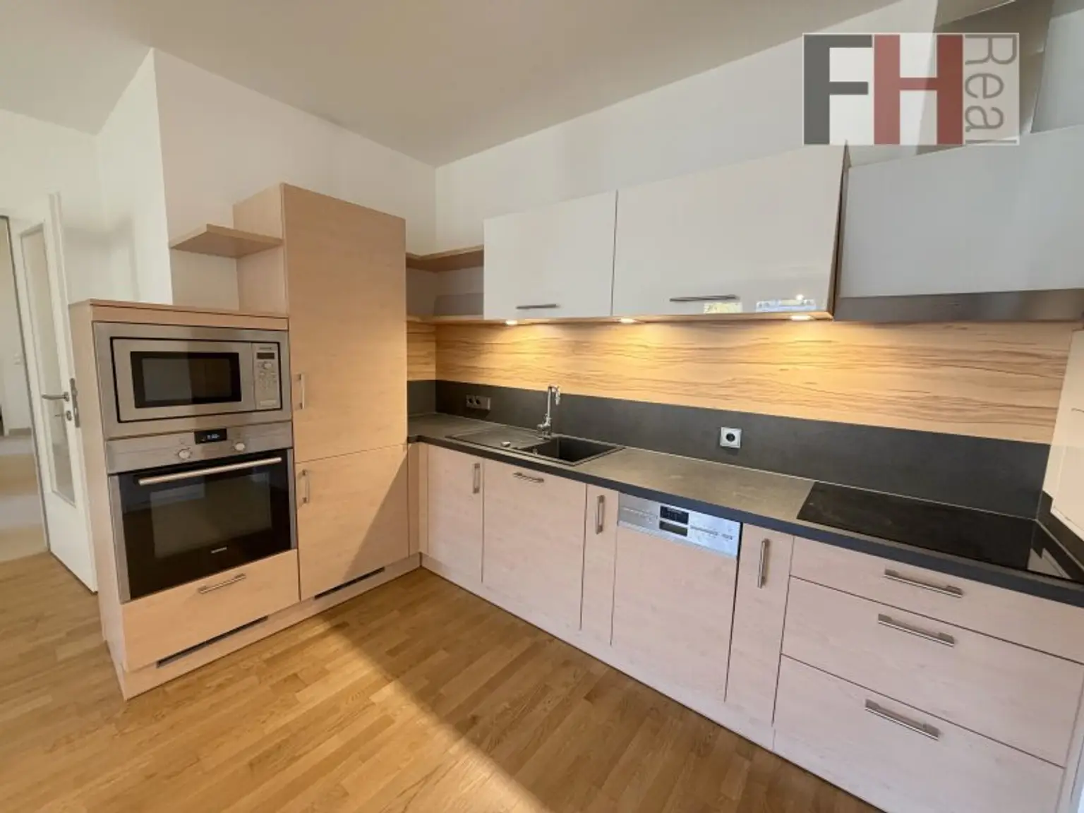 Traumhafte Terrassenwohnung in Purkersdorf – 3 Zimmer, großer Balkon !