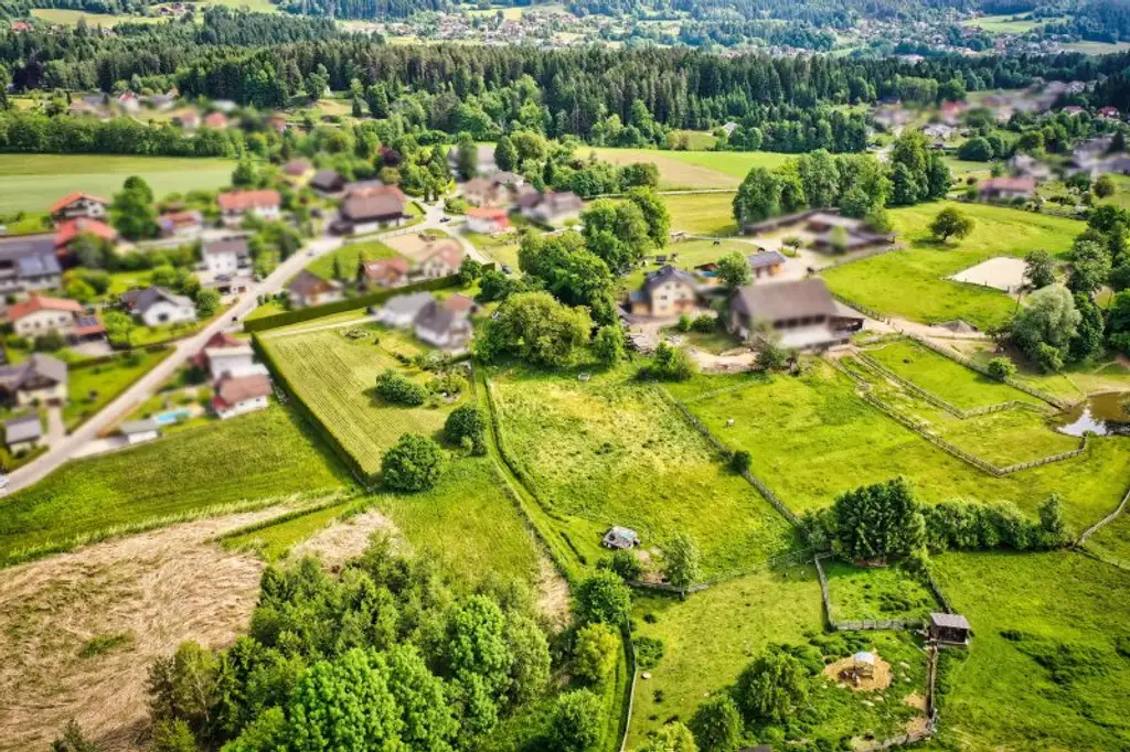Einzigartiges Paradies für Mensch und Tier in herrlicher Aussichtslage